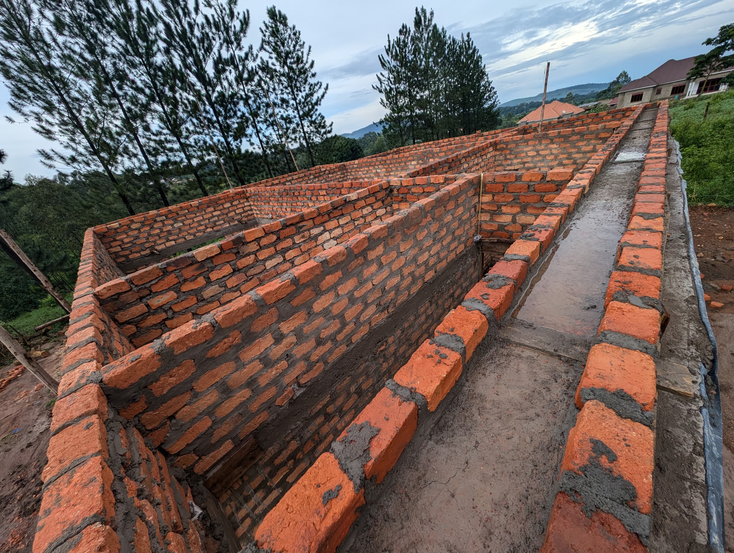Build your dream home in Uganda with Elan Energies. Full-service residential construction experts delivering high-quality, modern homes.